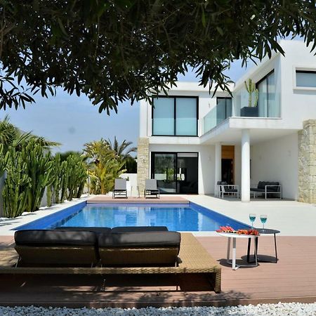 Villa With Private Pool Llobregales Exterior foto